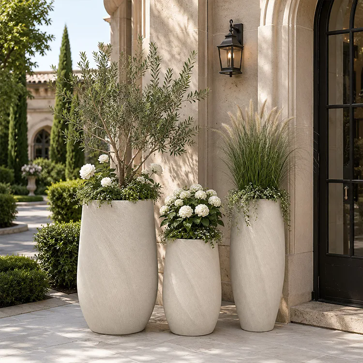 ¿Cómo mejora una jardinera de fibra de vidrio el rendimiento del diseño del paisaje exterior?